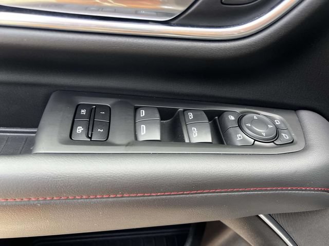 Used 2021 Chevrolet Tahoe RST w/ Luxury Package AWD/4WD image 19