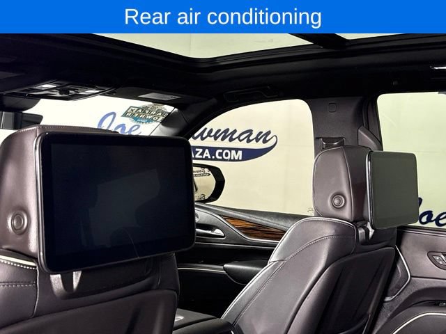 Used 2023 Cadillac Escalade Premium Luxury w/ Performance Package AWD/4WD image 26