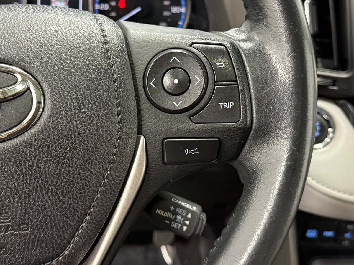Used 2018 Toyota RAV4 Limited w/ All Weather Liner Package AWD/4WD image 17