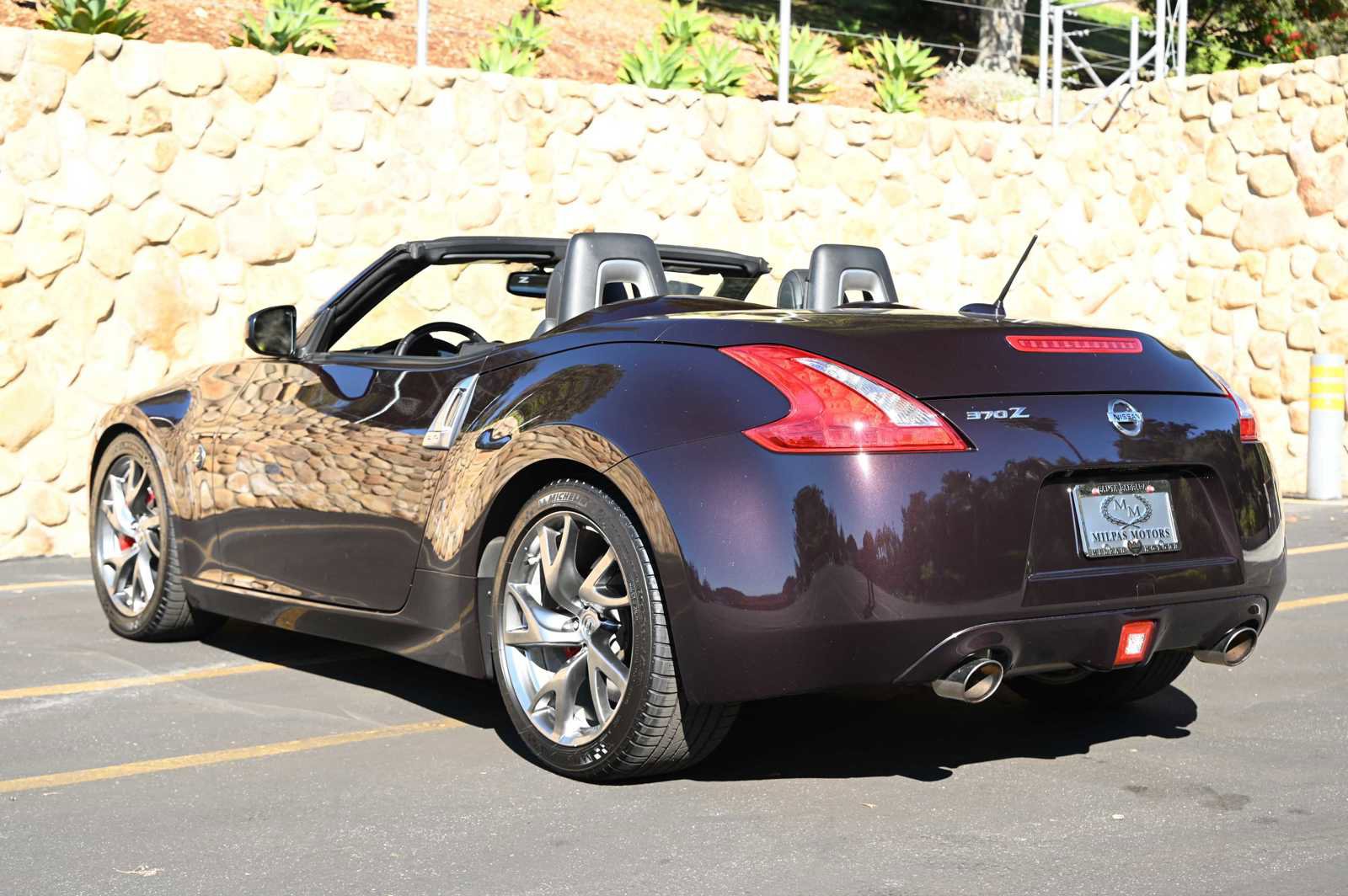 Used 2014 Nissan 370Z Touring w/ Sport Package image 6