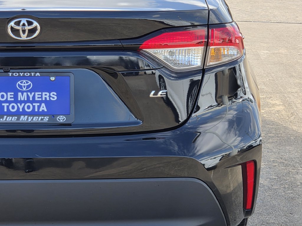 Used 2026 Toyota Corolla LE FWD image 9