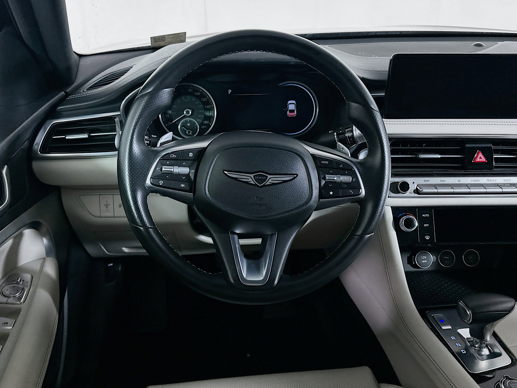 Used 2024 Genesis G70 2.5T image 18