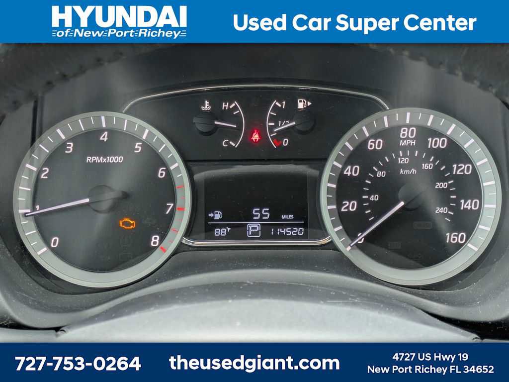 Used 2015 Nissan Sentra SV FWD image 27