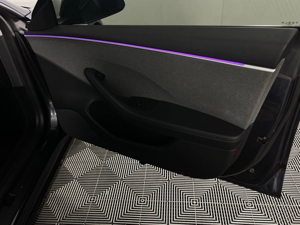 Used 2025 Tesla Model 3 Long Range image 26