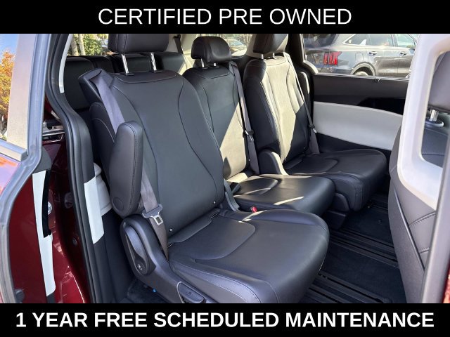 Used 2024 Kia Carnival EX FWD image 11