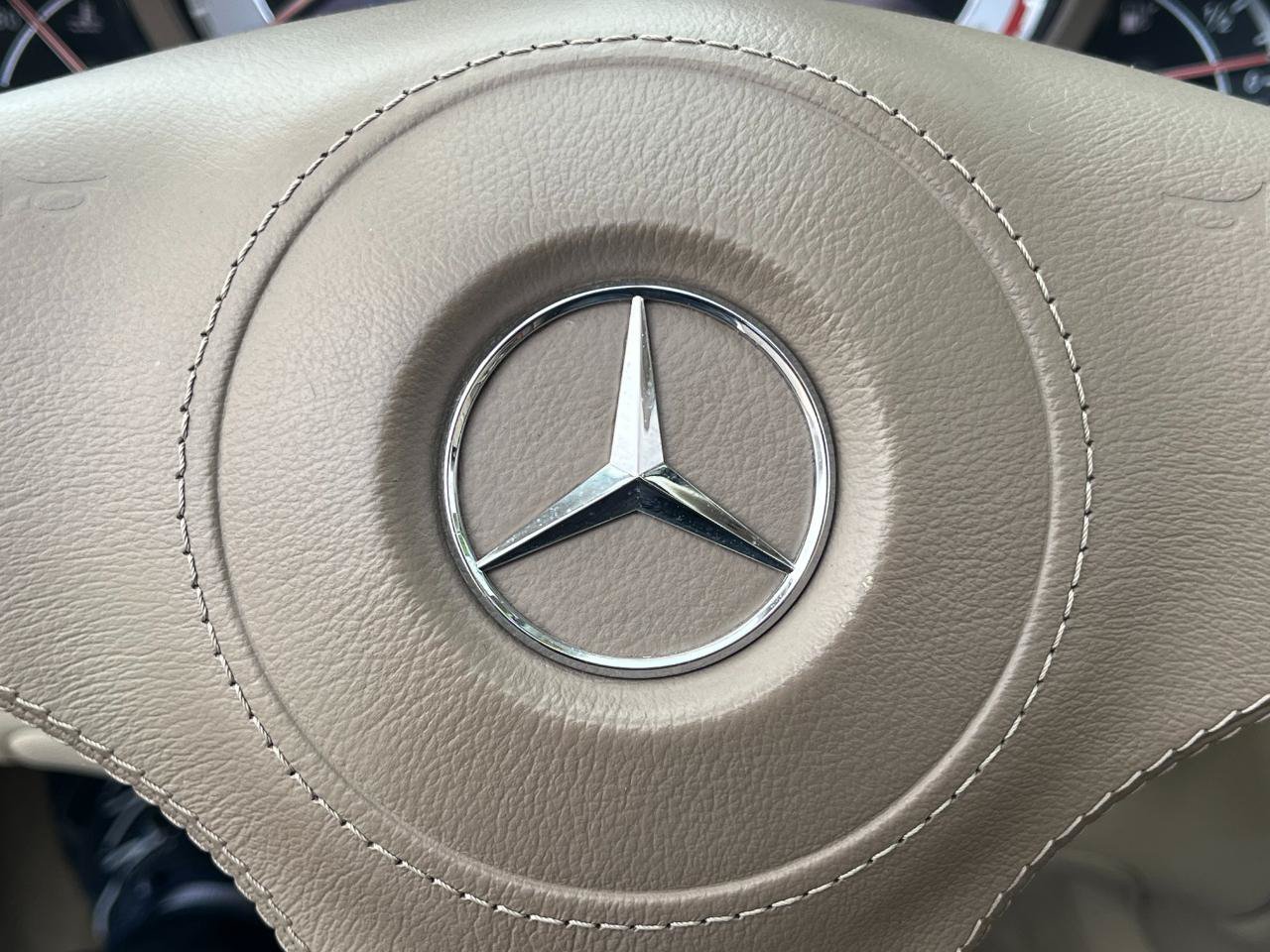 Used 2009 Mercedes-Benz SL 550 image 35