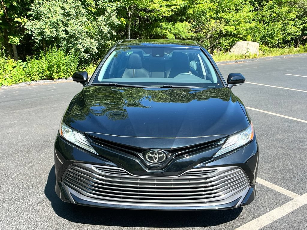 Used 2020 Toyota Camry XLE FWD image 8