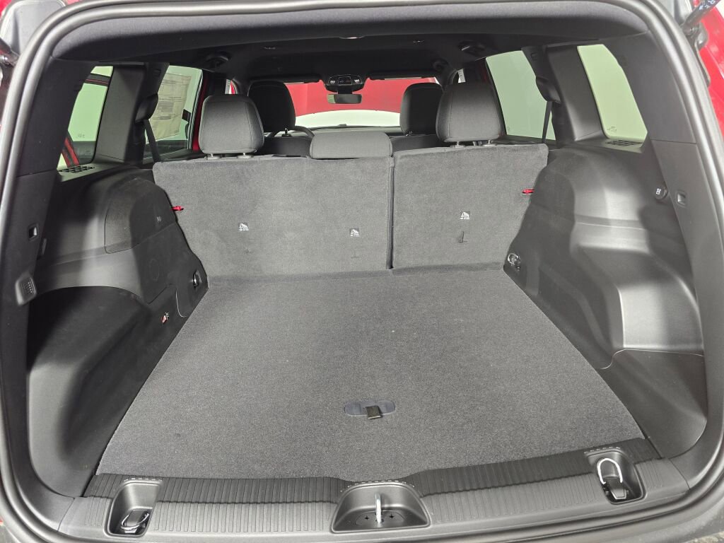 New 2026 Jeep Cherokee Laredo image 13