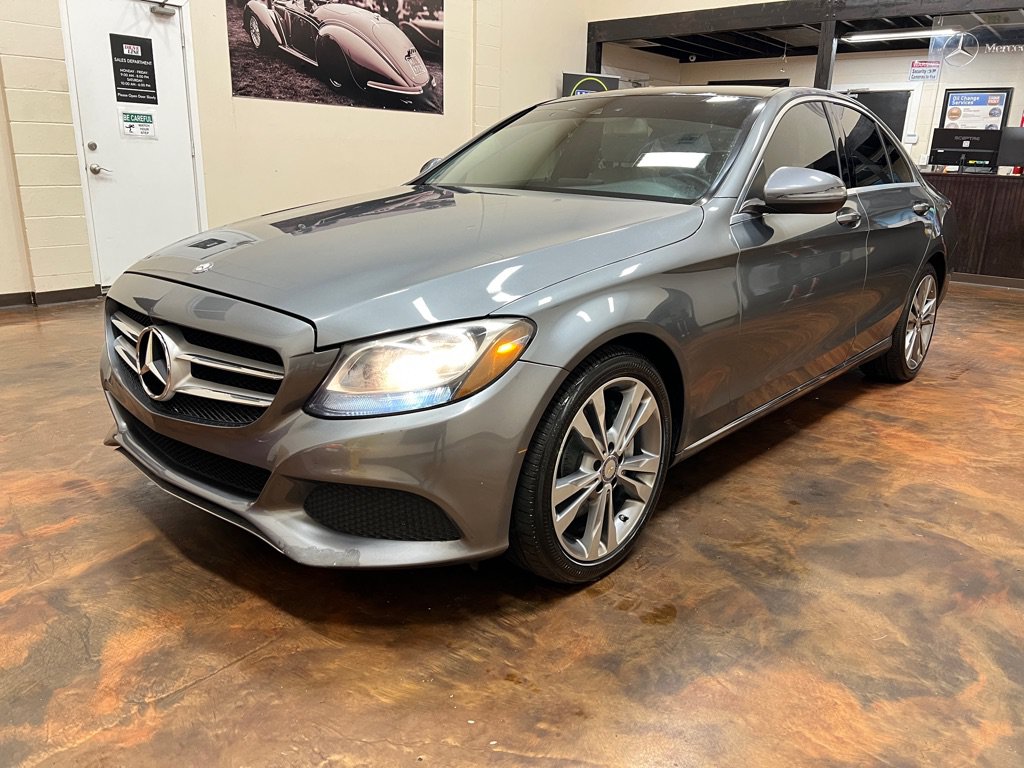 Used 2017 Mercedes-Benz C 300 Sedan image 3