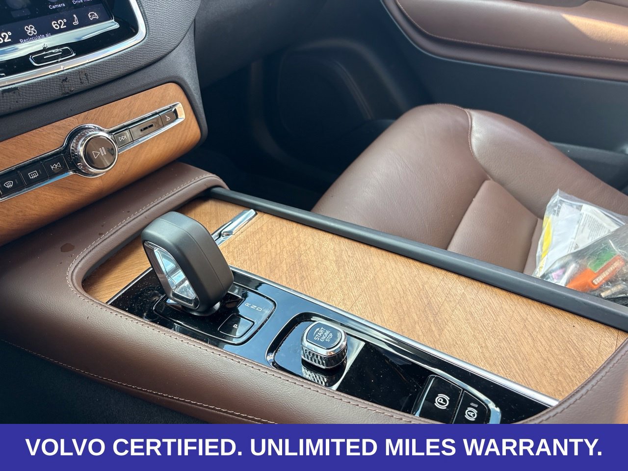Certified 2024 Volvo XC90 B5 Plus w/ Protection Package Premier AWD/4WD image 23