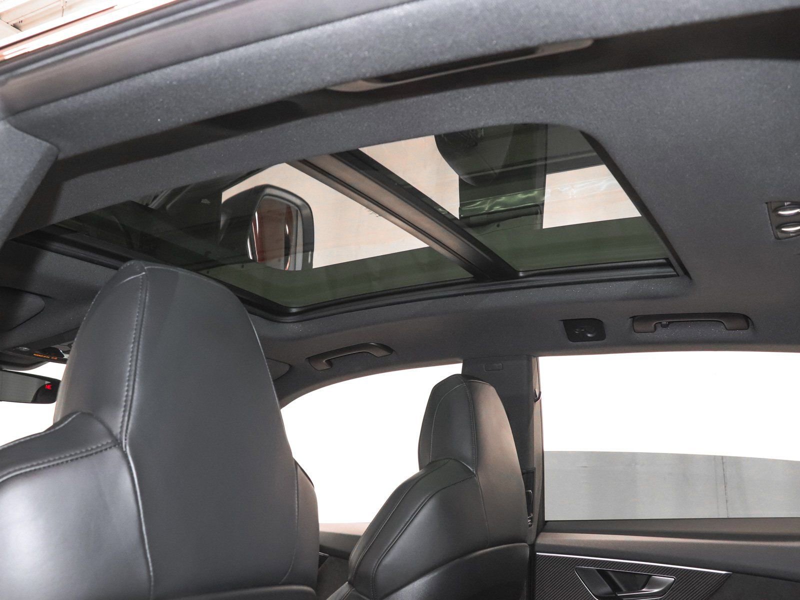 Used 2022 Audi RS Q8 image 26