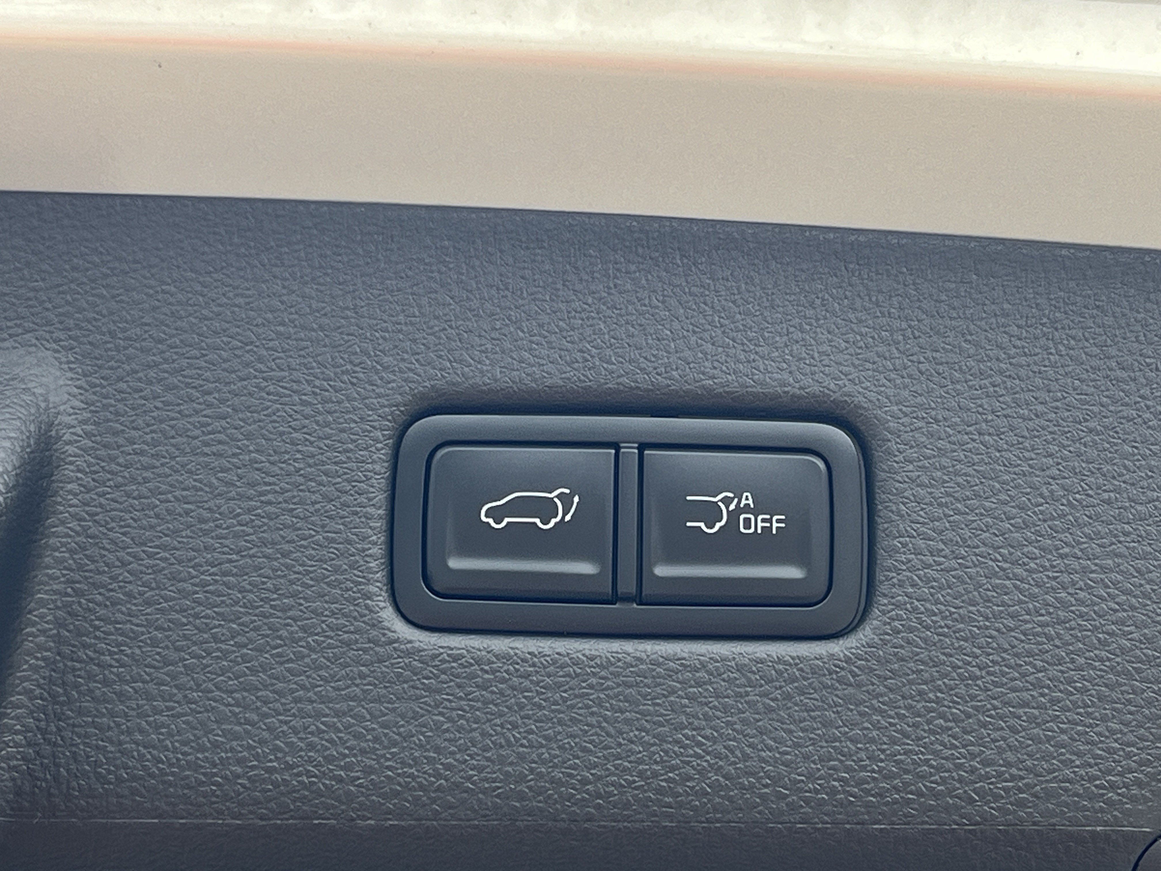 New 2026 Kia Carnival EX FWD image 30