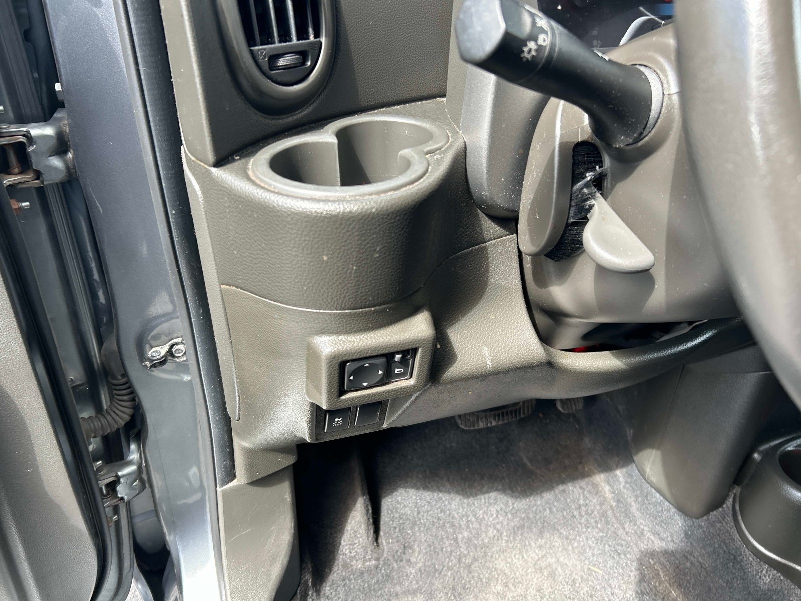 Used 2011 Nissan Cube 1.8 SL w/ Interior Illumination Pkg FWD image 16