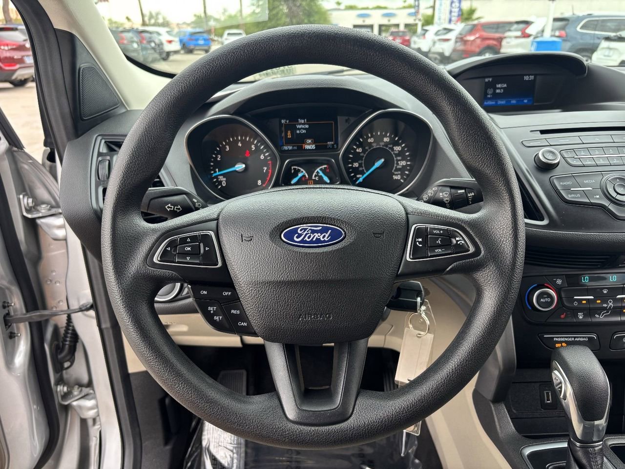 Used 2018 Ford Escape SE FWD image 5