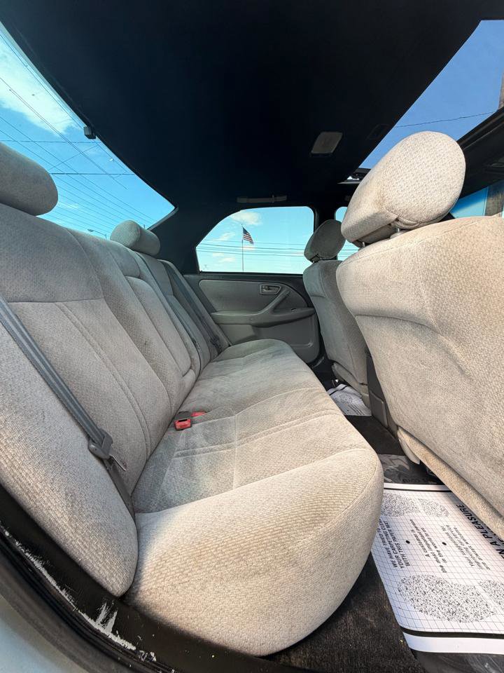 Used 2000 Toyota Camry XLE FWD image 38