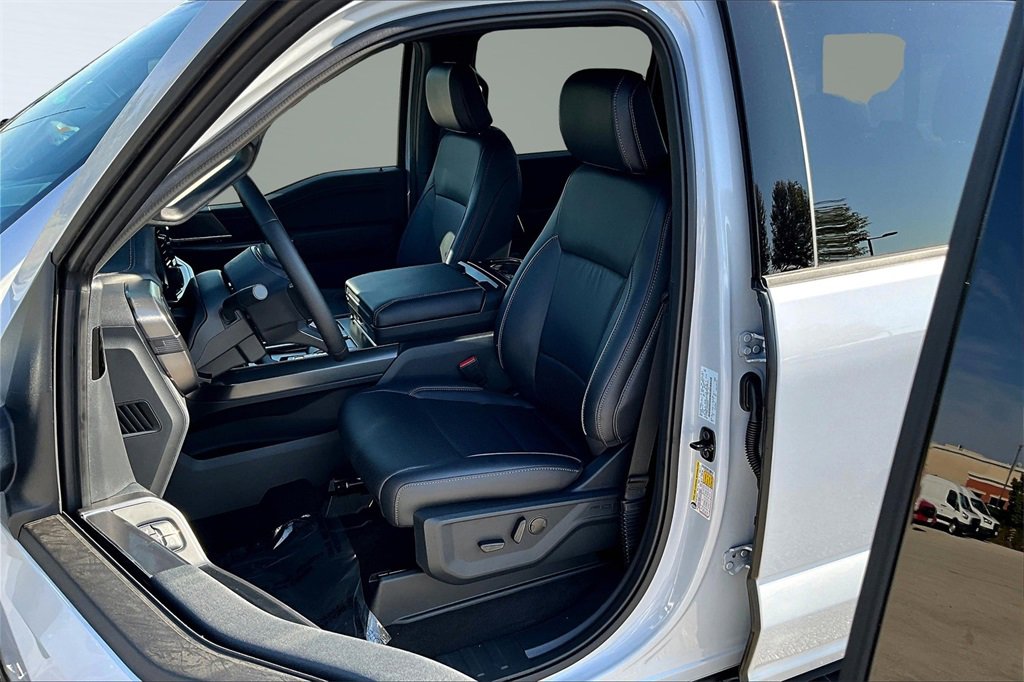 New 2025 Ford F150 Lariat w/ Equipment Group 501A Mid image 15