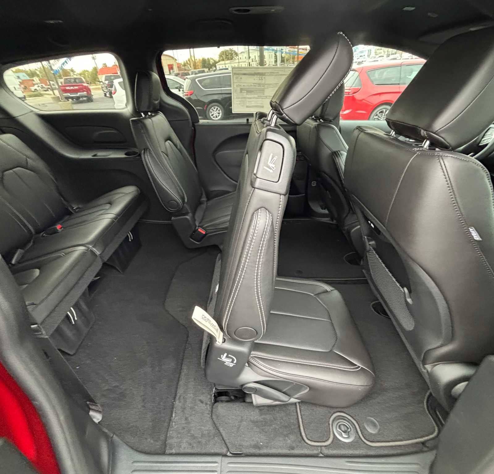 New 2026 Chrysler Pacifica Select FWD image 14