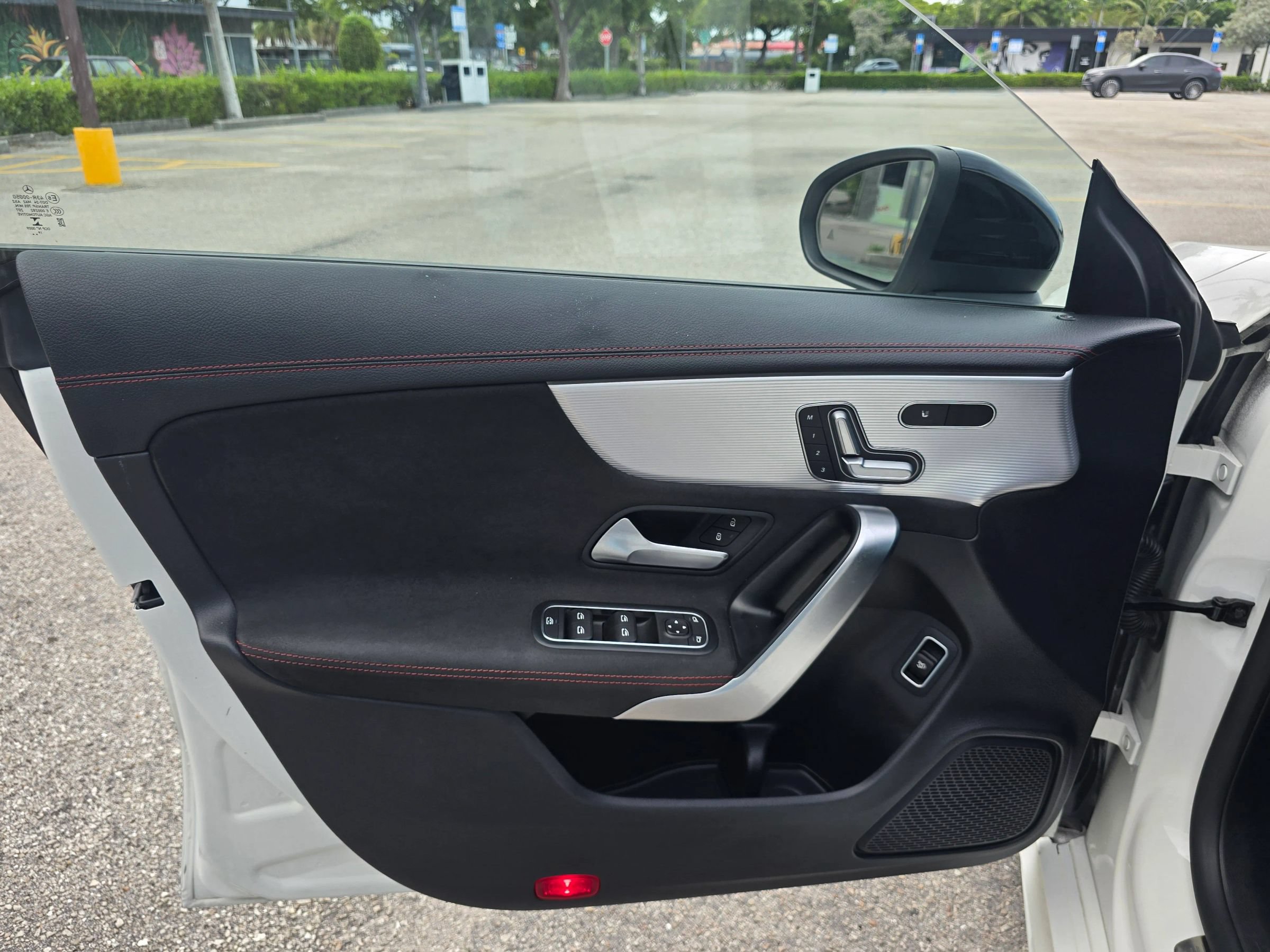 Used 2020 Mercedes-Benz CLA 250 image 11