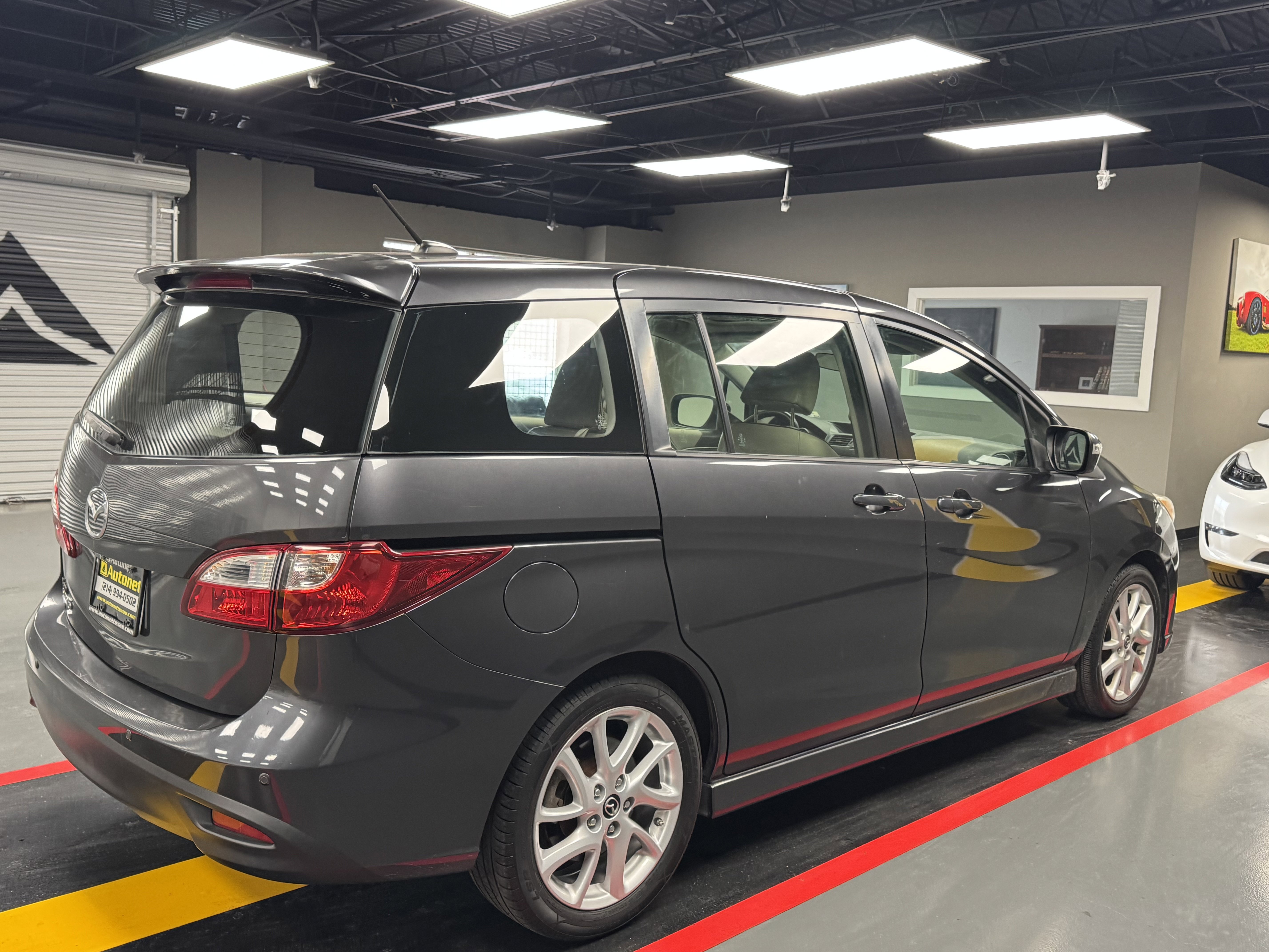 Used 2014 MAZDA MAZDA5 Grand Touring image 6