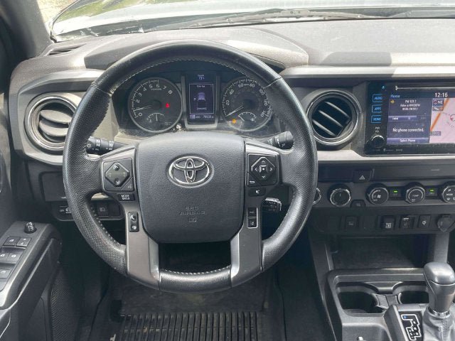 Used 2019 Toyota Tacoma TRD Sport AWD/4WD image 16
