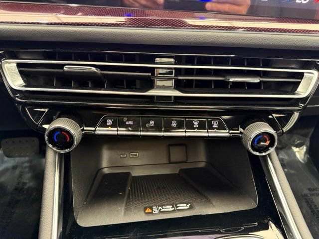 New 2026 Chevrolet Traverse RS AWD/4WD image 40