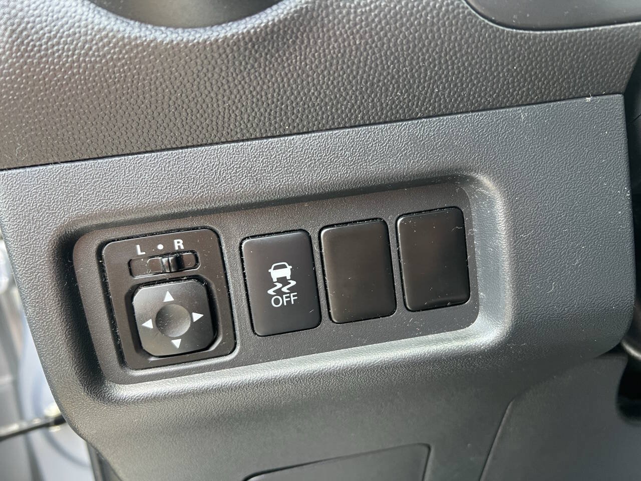 Used 2020 Mitsubishi Mirage ES FWD image 22