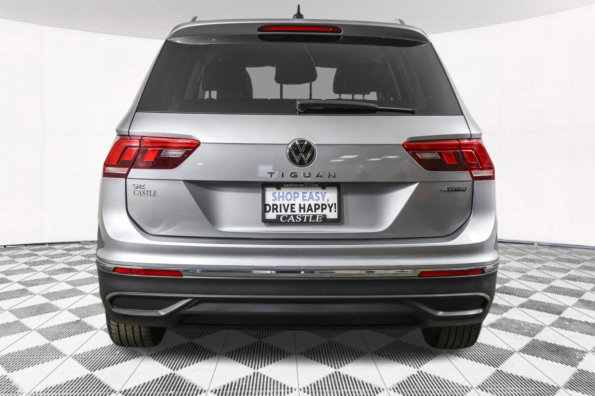Used 2023 Volkswagen Tiguan SE image 16