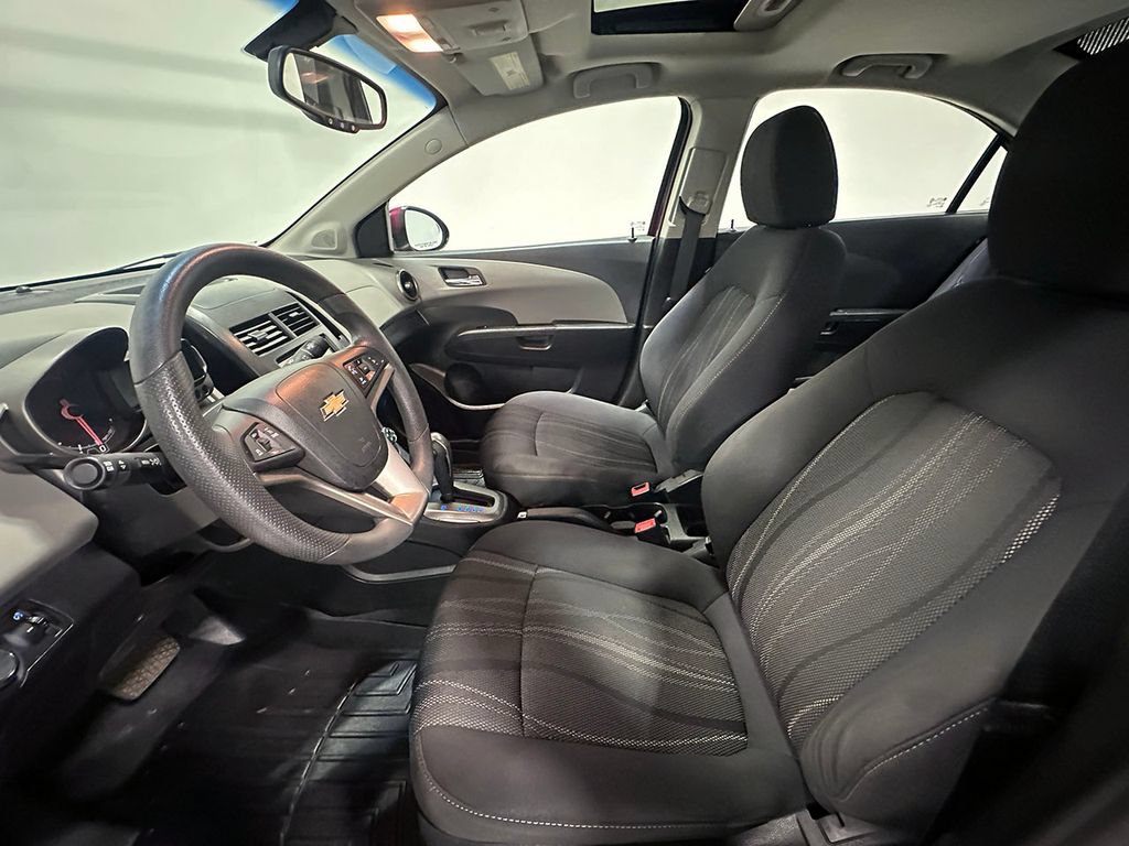 Used 2014 Chevrolet Sonic LT w/ LT Promotional Package FWD image 3