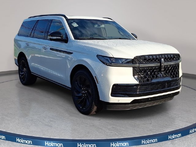 New 2027 Lincoln Navigator Reserve w/ Jet Appearance Package AWD/4WD image 3