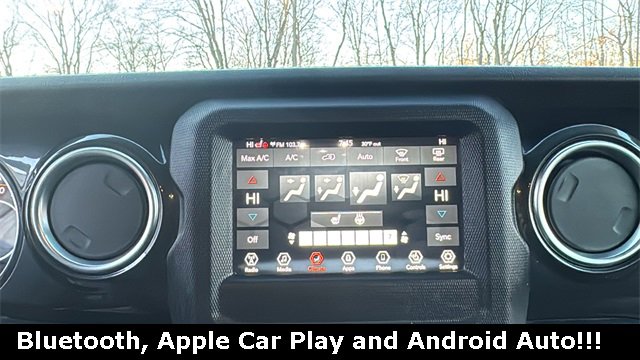 Used 2020 Jeep Wrangler Unlimited Sahara image 4