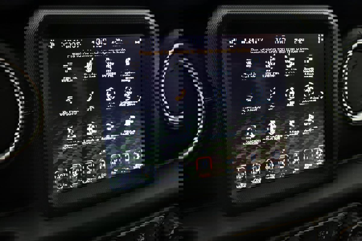 Used 2021 Jeep Wrangler Unlimited Sahara image 47