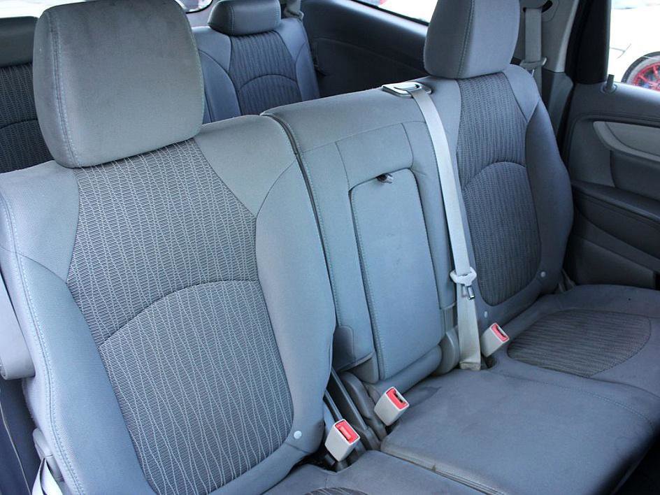 Used 2014 Chevrolet Traverse LS image 21