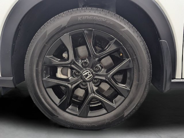 Certified 2025 Honda HR-V Sport image 10