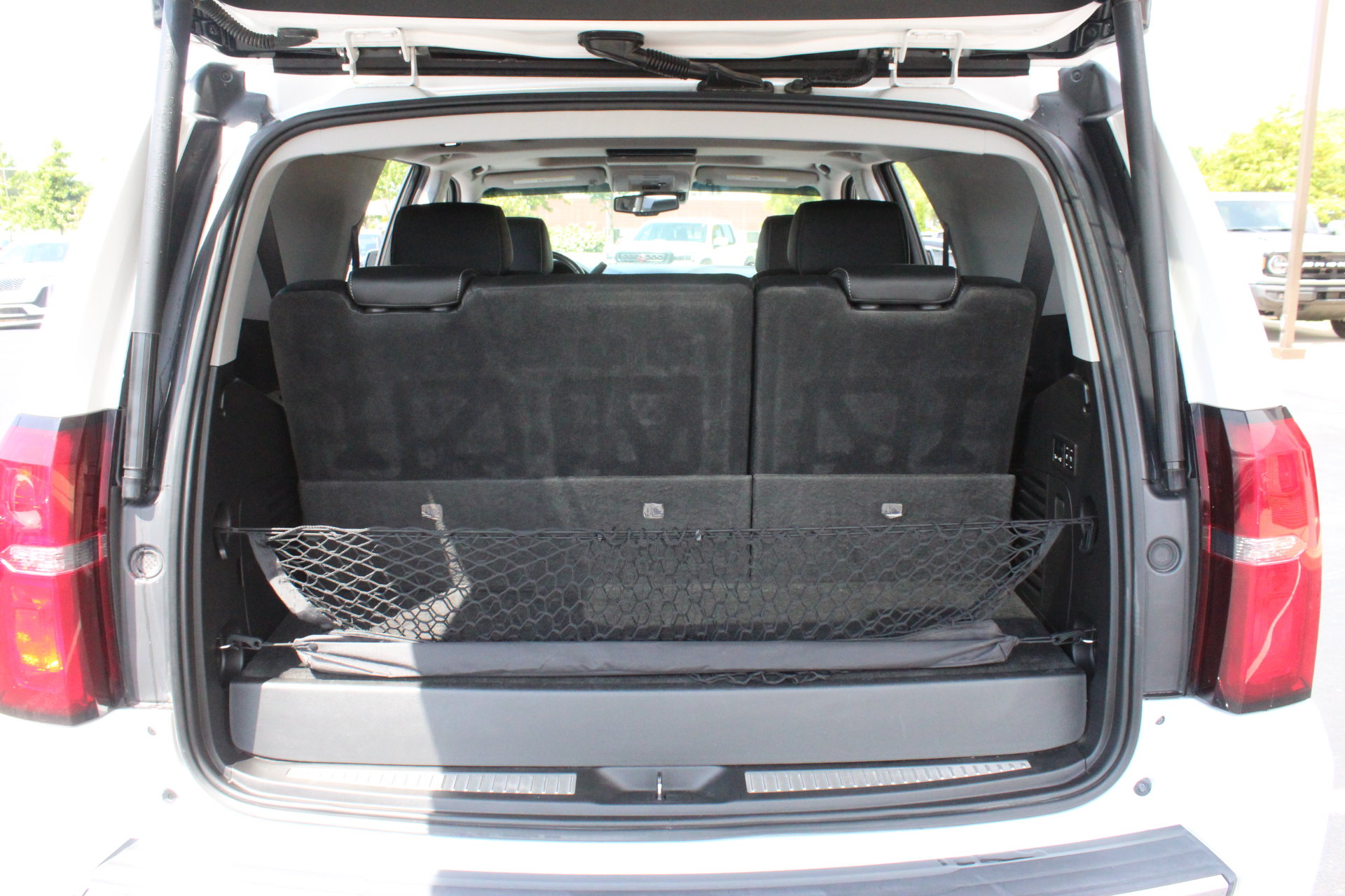Used 2019 Chevrolet Tahoe Premier RWD image 32