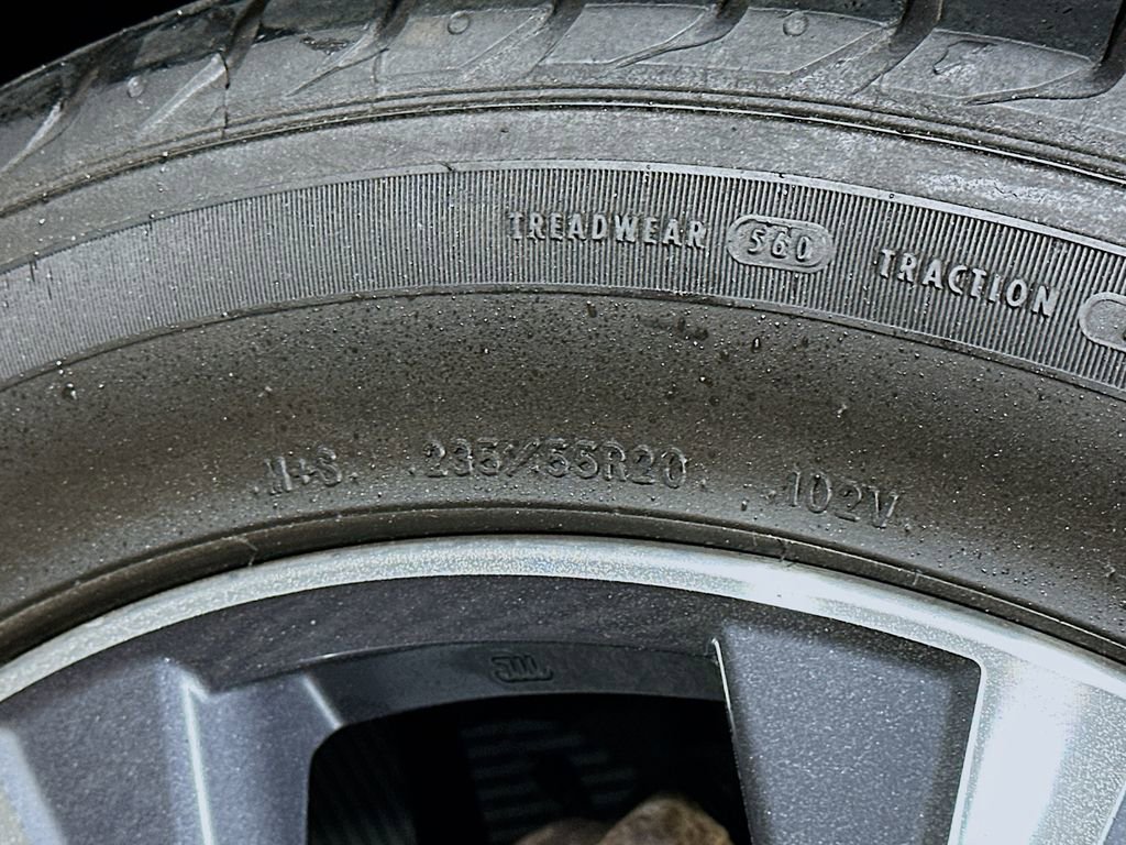 Used 2020 Nissan Pathfinder Platinum AWD/4WD image 32