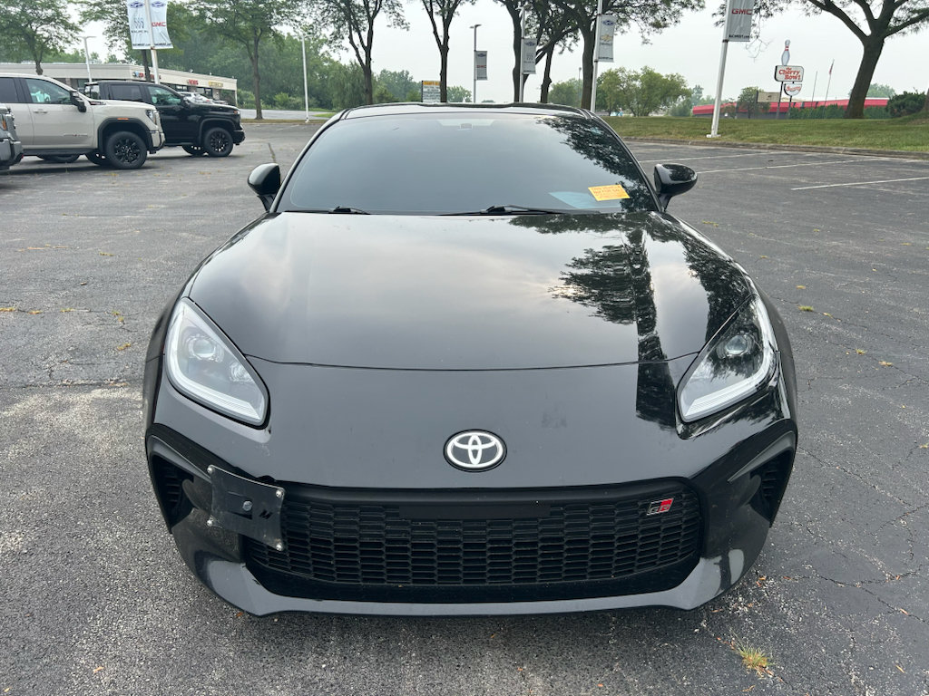 Used 2024 Toyota GR86 Premium RWD image 2