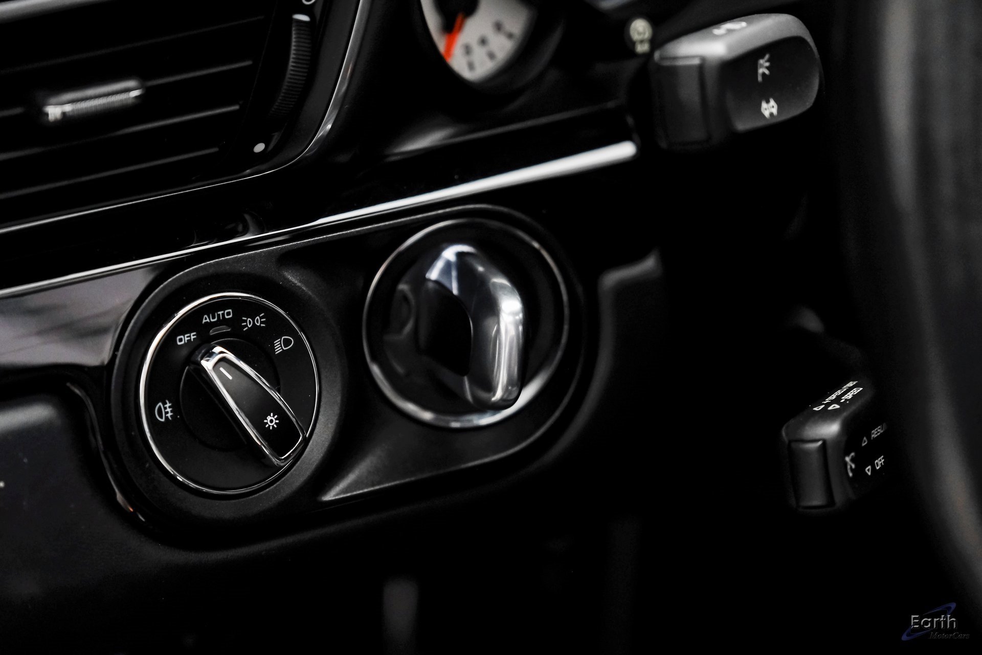 Used 2015 Porsche 911 Turbo image 66