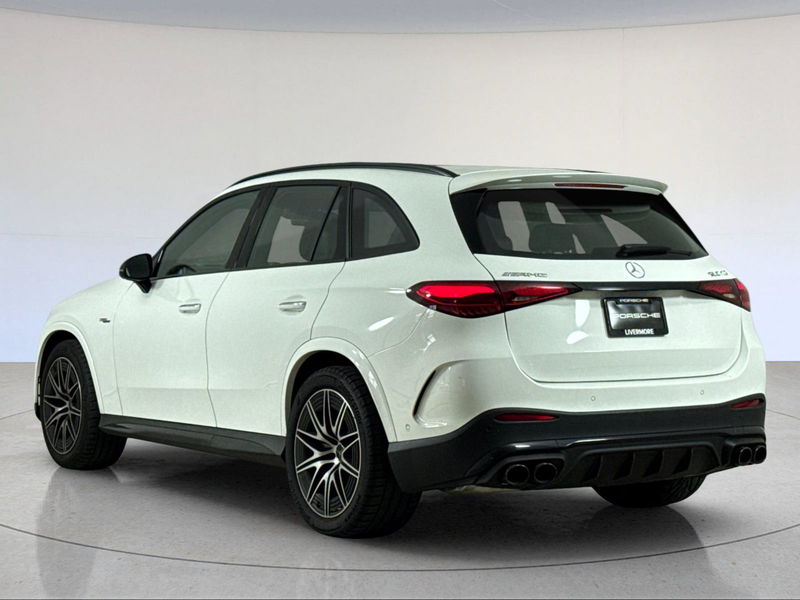 Used 2025 Mercedes-Benz GLC 43 AMG 4MATIC image 3
