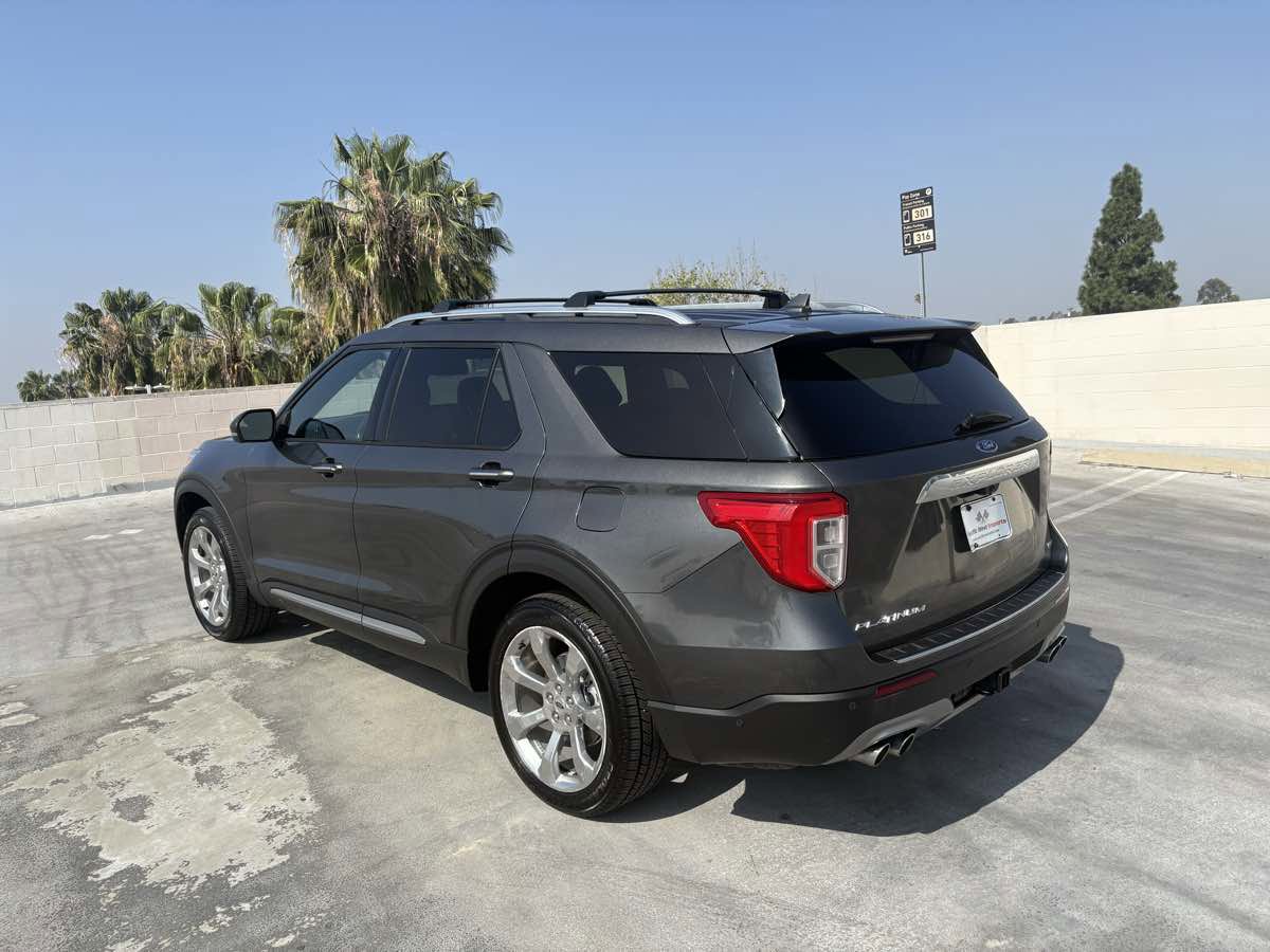 Used 2020 Ford Explorer Platinum w/ Premium Technology Package image 10