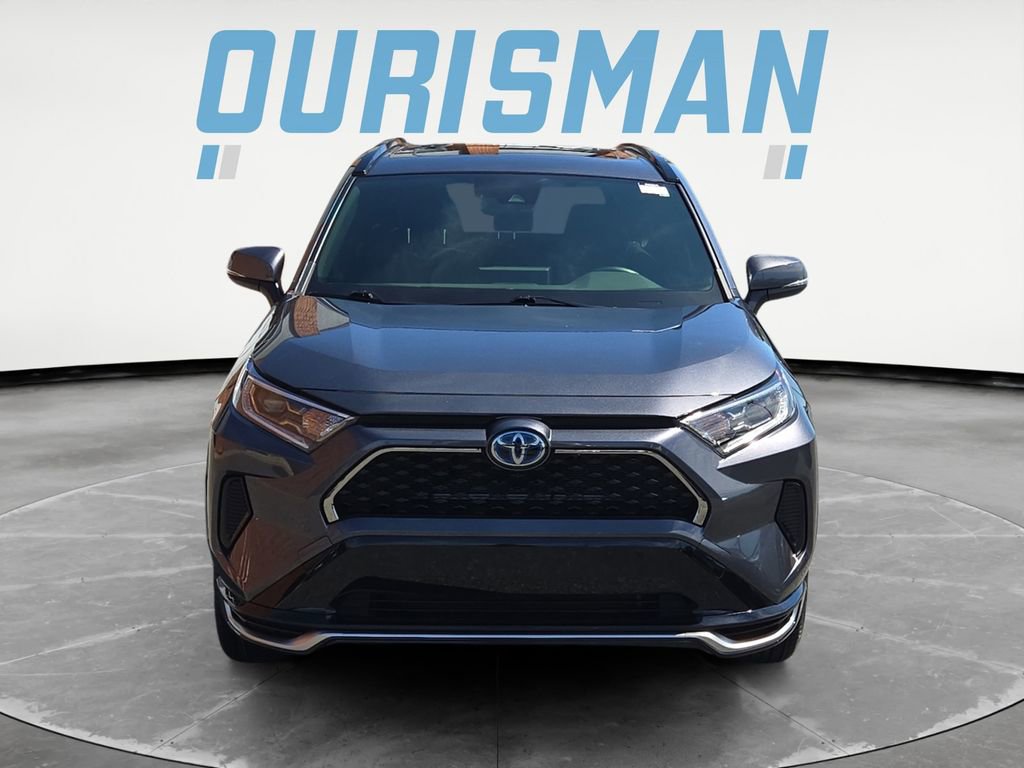 Used 2021 Toyota RAV4 SE w/ Weather & Moonroof Package AWD/4WD image 8
