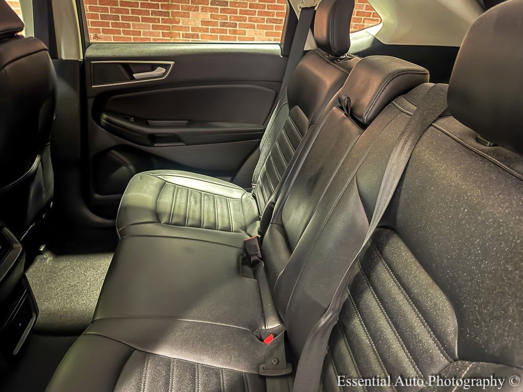 Used 2024 Ford Edge SEL image 16
