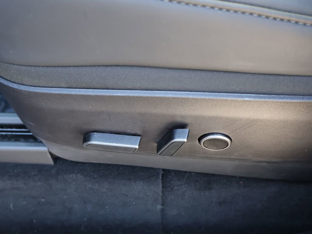 Used 2022 Tesla Model Y Performance image 33