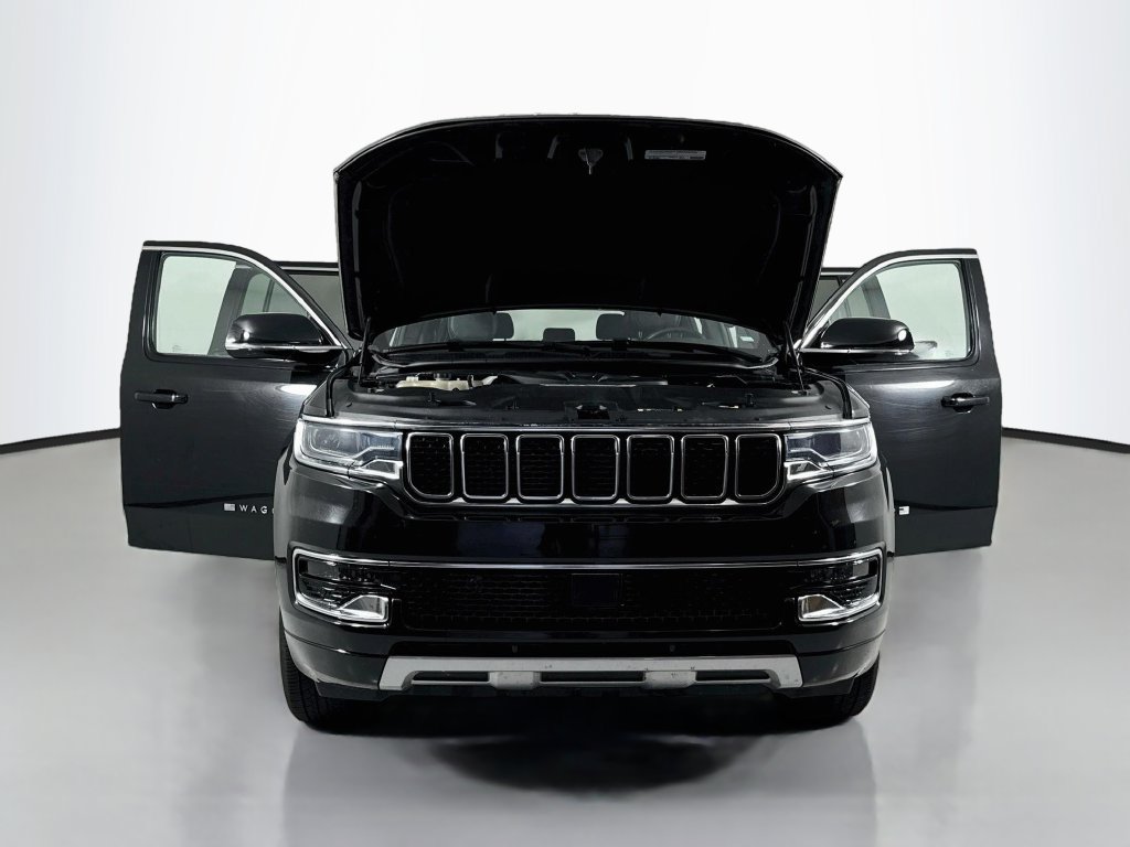 Used 2024 Jeep Wagoneer L Series II RWD image 17