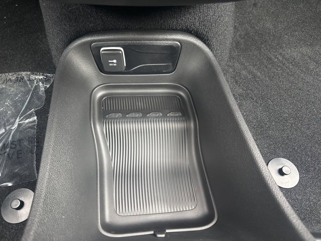New 2026 Chrysler Pacifica Select FWD image 33