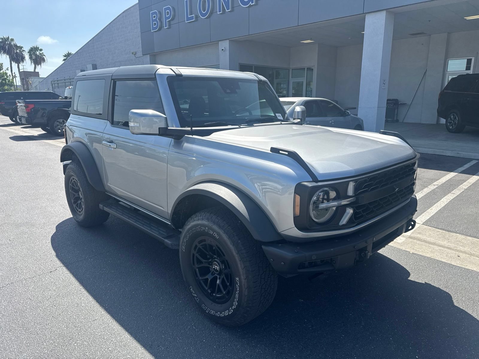 Used 2022 Ford Bronco Outer Banks AWD/4WD image 2