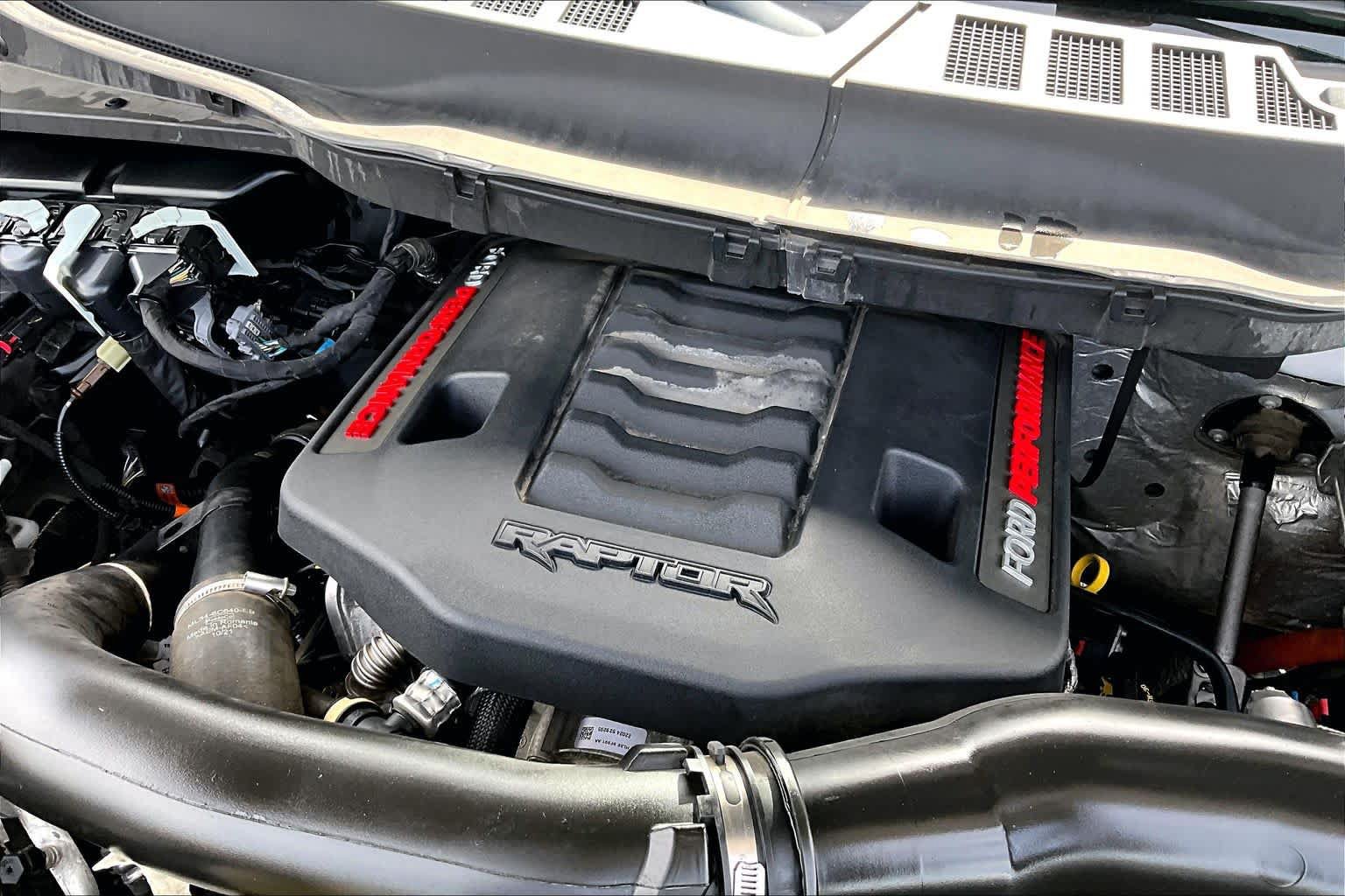 Used 2022 Ford F150 Raptor w/ Equipment Group 801A High AWD/4WD image 33