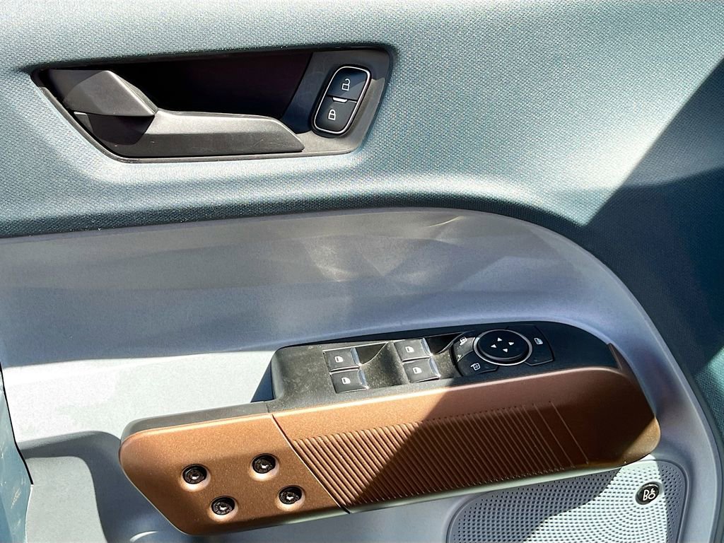 Used 2023 Ford Maverick Lariat w/ Lariat Luxury Package image 18