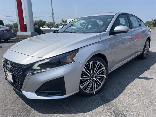 New 2025 Nissan Altima 2.5 SL image 3