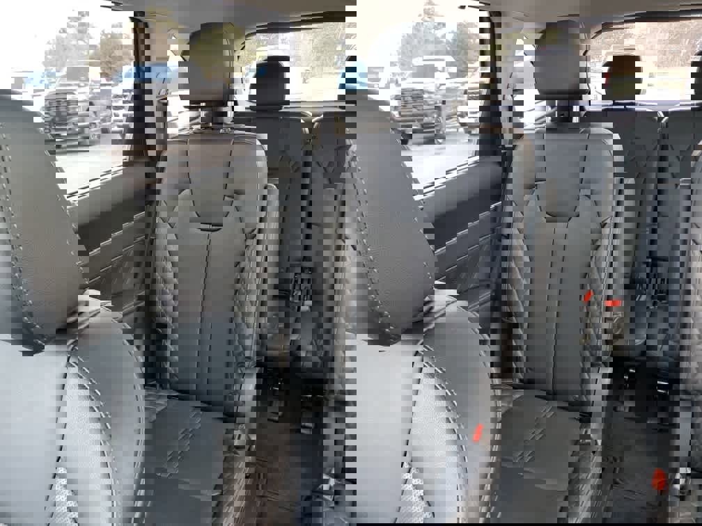 Used 2023 Kia Sorento SX Prestige image 14