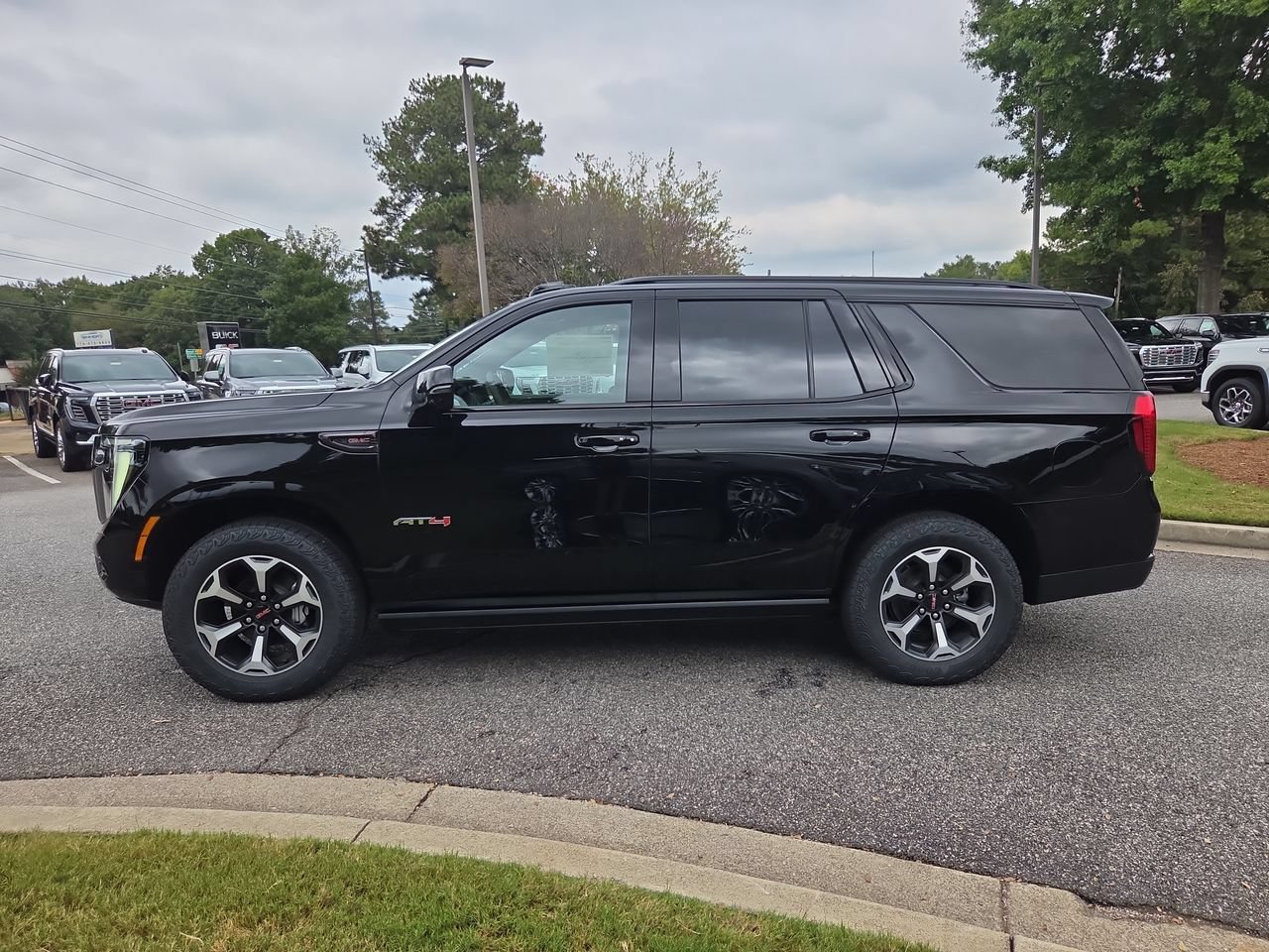 New 2027 GMC Yukon AT4 Ultimate AWD/4WD image 5